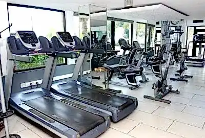 cardio facing parking