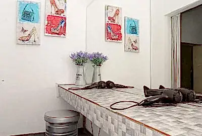 womens locker room mirrors